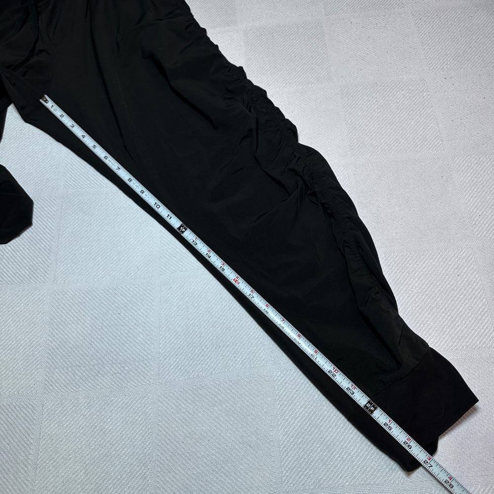 Athleta Attitude Pants Womens 10 Ruched Legs Lightweight Stretch Jogger Black - Picture 12 of 13